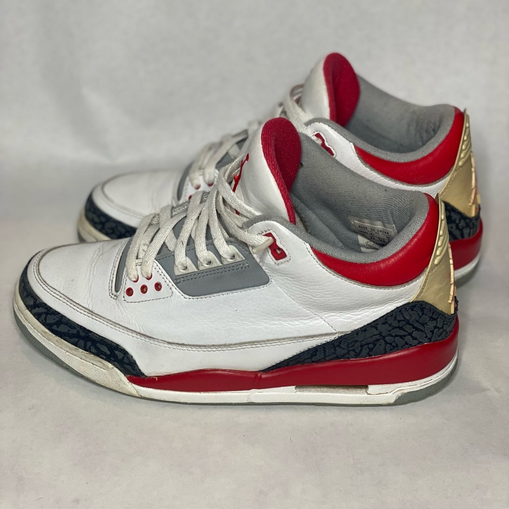 Jordan 3 Fire Red